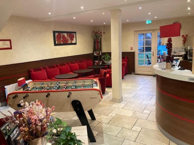 Hotel Restaurant Les Coquelicots, The Originals Relais 圣帕尔杜洛尔蒂日耶 外观 照片