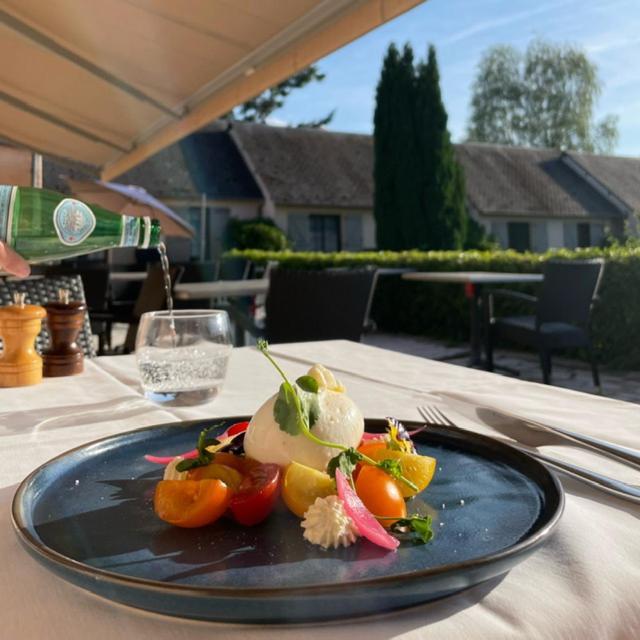 Hotel Restaurant Les Coquelicots, The Originals Relais 圣帕尔杜洛尔蒂日耶 外观 照片