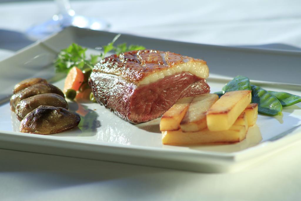 Hotel Restaurant Les Coquelicots, The Originals Relais 圣帕尔杜洛尔蒂日耶 外观 照片