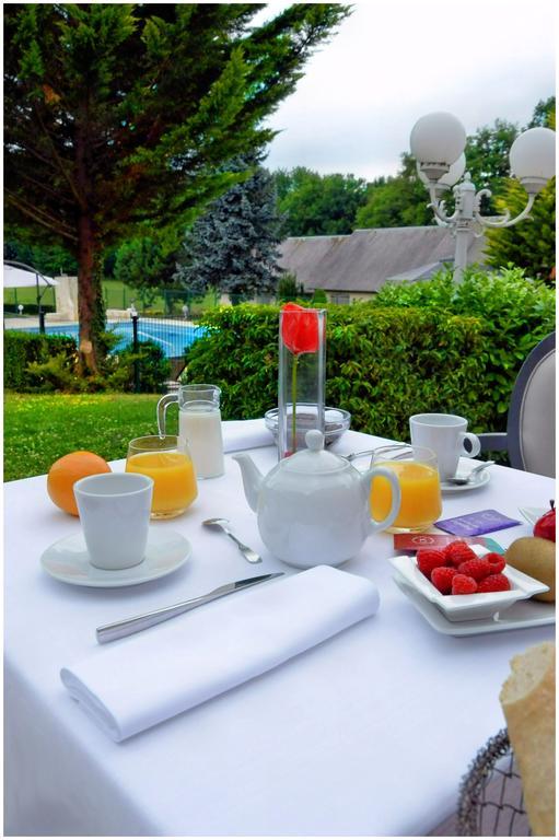 Hotel Restaurant Les Coquelicots, The Originals Relais 圣帕尔杜洛尔蒂日耶 外观 照片