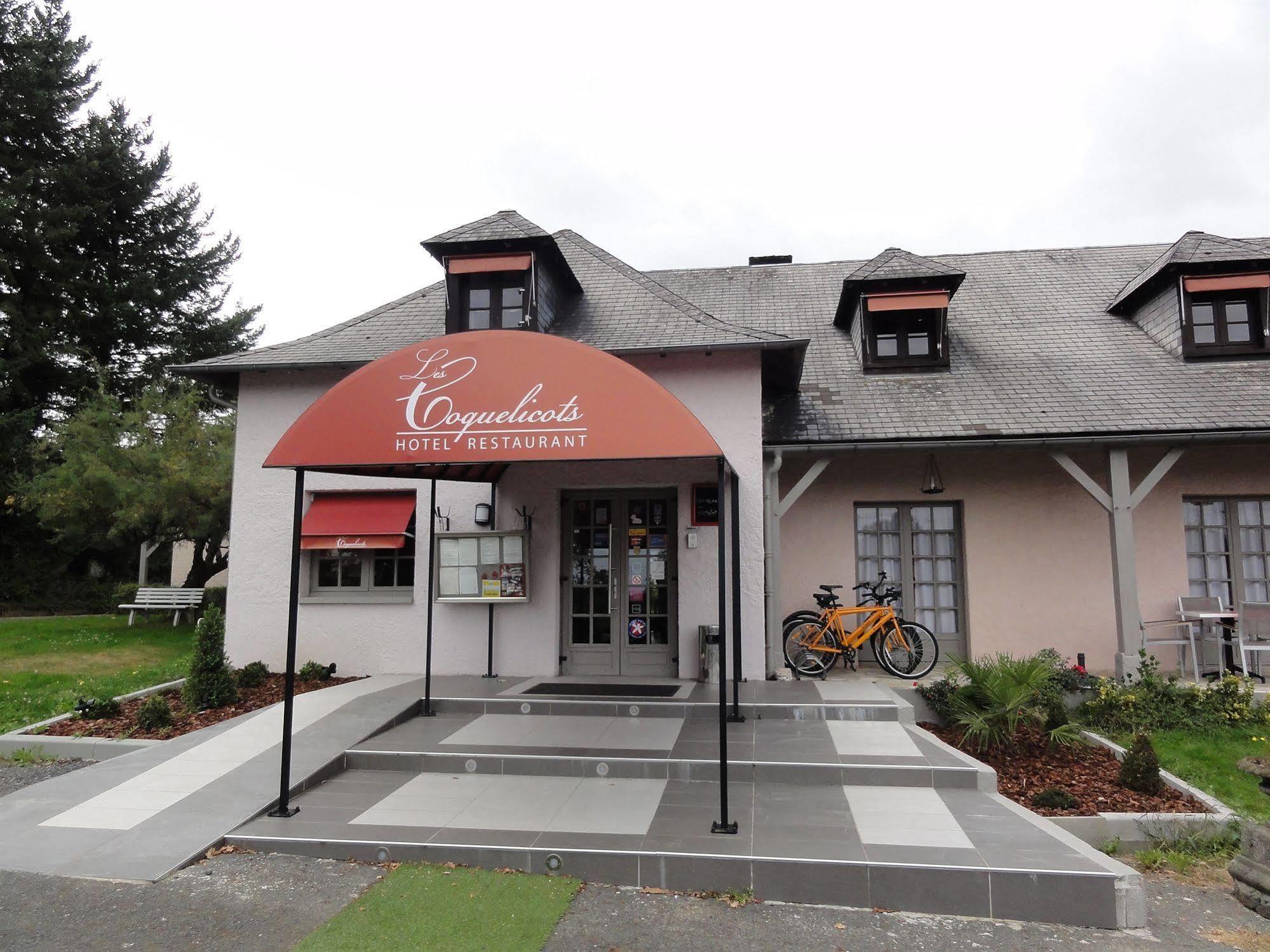 Hotel Restaurant Les Coquelicots, The Originals Relais 圣帕尔杜洛尔蒂日耶 外观 照片